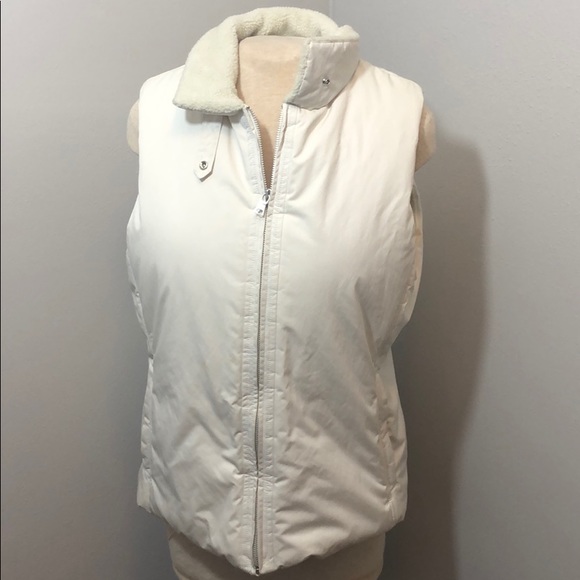 Banana Republic Jackets & Blazers - Banana Republic Vest Winter White - Size XL